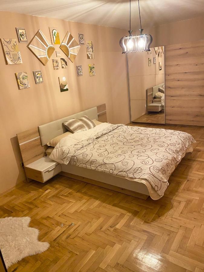 Spacious Apartment Next To South Park Просторен Апартамент До Южен Парк Top Location Szófia Kültér fotó