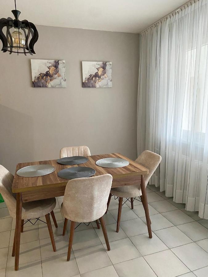 Spacious Apartment Next To South Park Просторен Апартамент До Южен Парк Top Location Szófia Kültér fotó