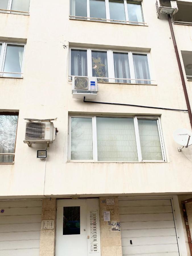 Spacious Apartment Next To South Park Просторен Апартамент До Южен Парк Top Location Szófia Kültér fotó