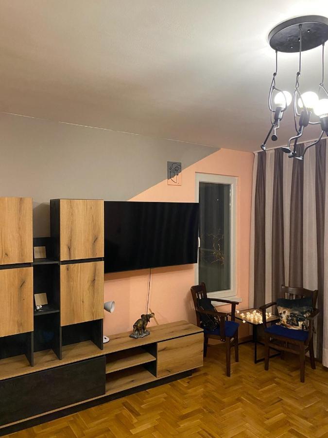 Spacious Apartment Next To South Park Просторен Апартамент До Южен Парк Top Location Szófia Kültér fotó